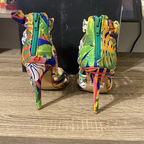 Liliana Heather 3 multi color high heels size 5.5 - Picture 3 of 10